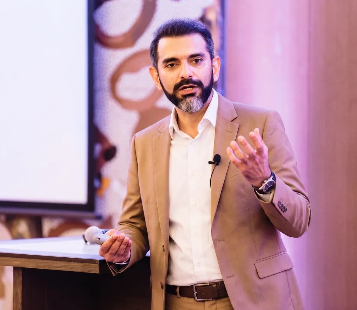 Tariq Munir delivering a keynote